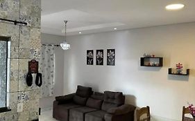 Bela Casa Aconchegante Completa